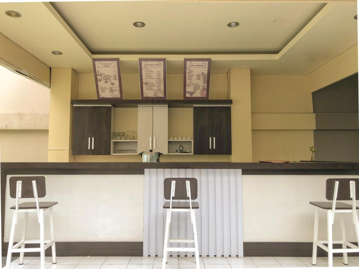 Grand Madani Hotel Mataram Extérieur photo