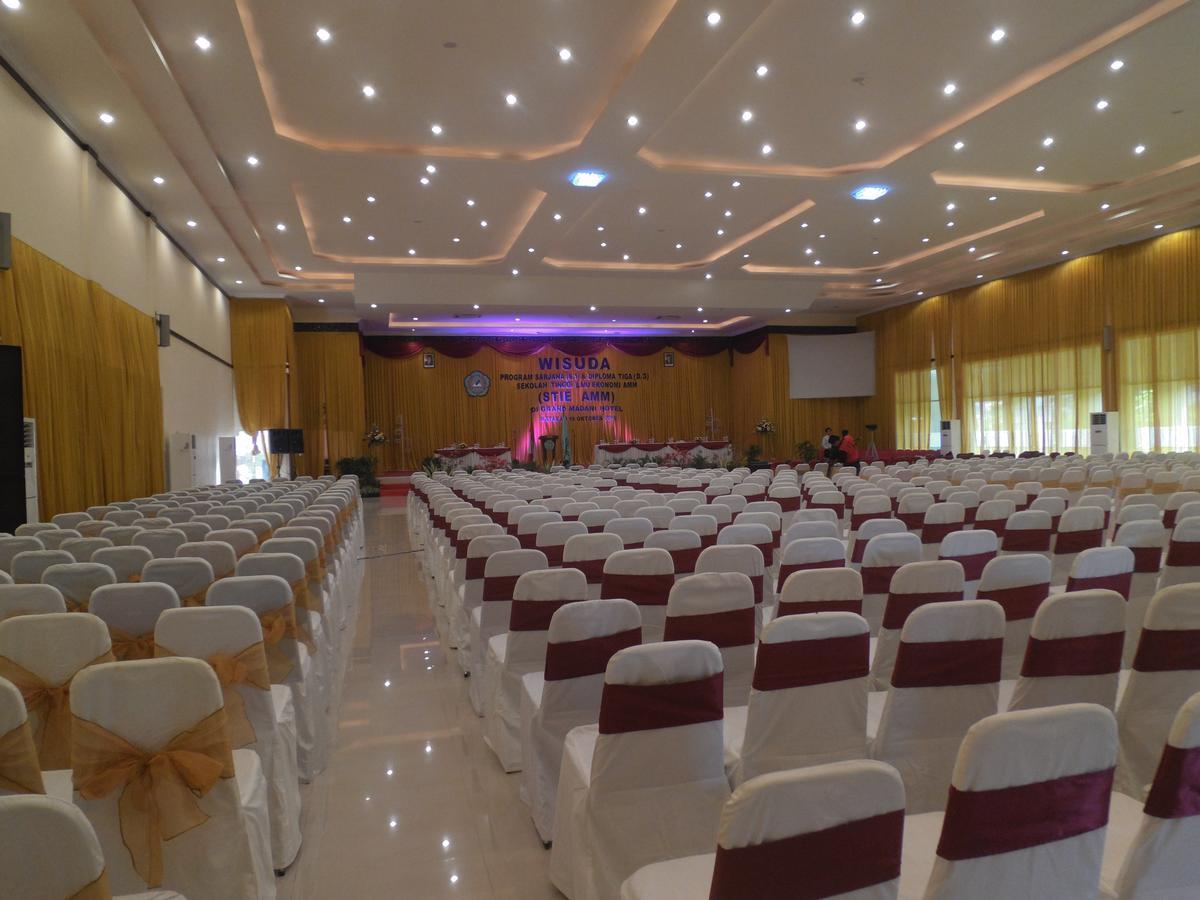 Grand Madani Hotel Mataram Extérieur photo
